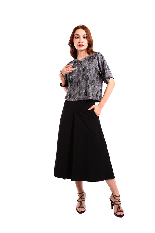 6173K - Front Pleated High-Waisted Skirt