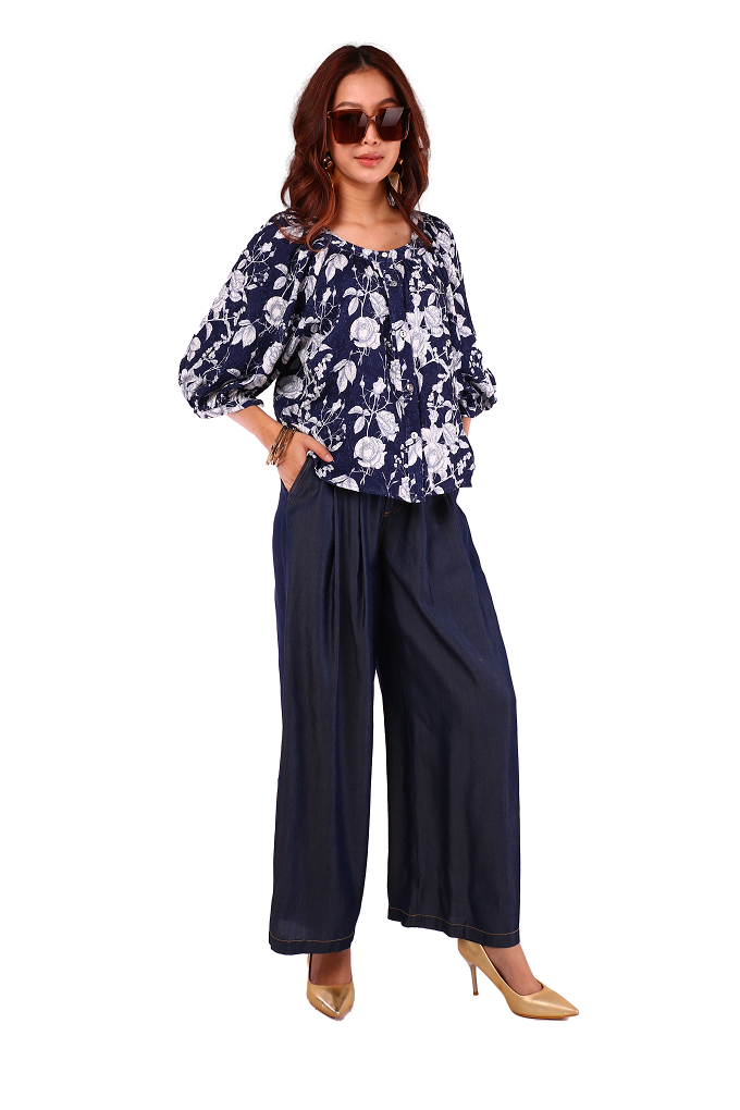 6187B - White Rose Printed Wide Neck 3/4 Balloon Sleeves Shirt