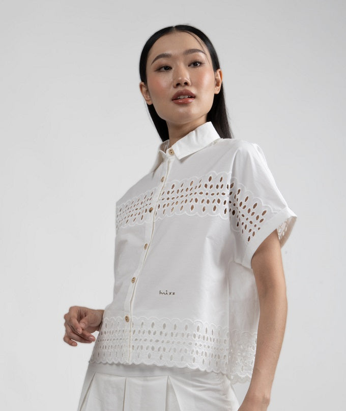 6316B - Lace Shirt Double Cuff Short Sleeves