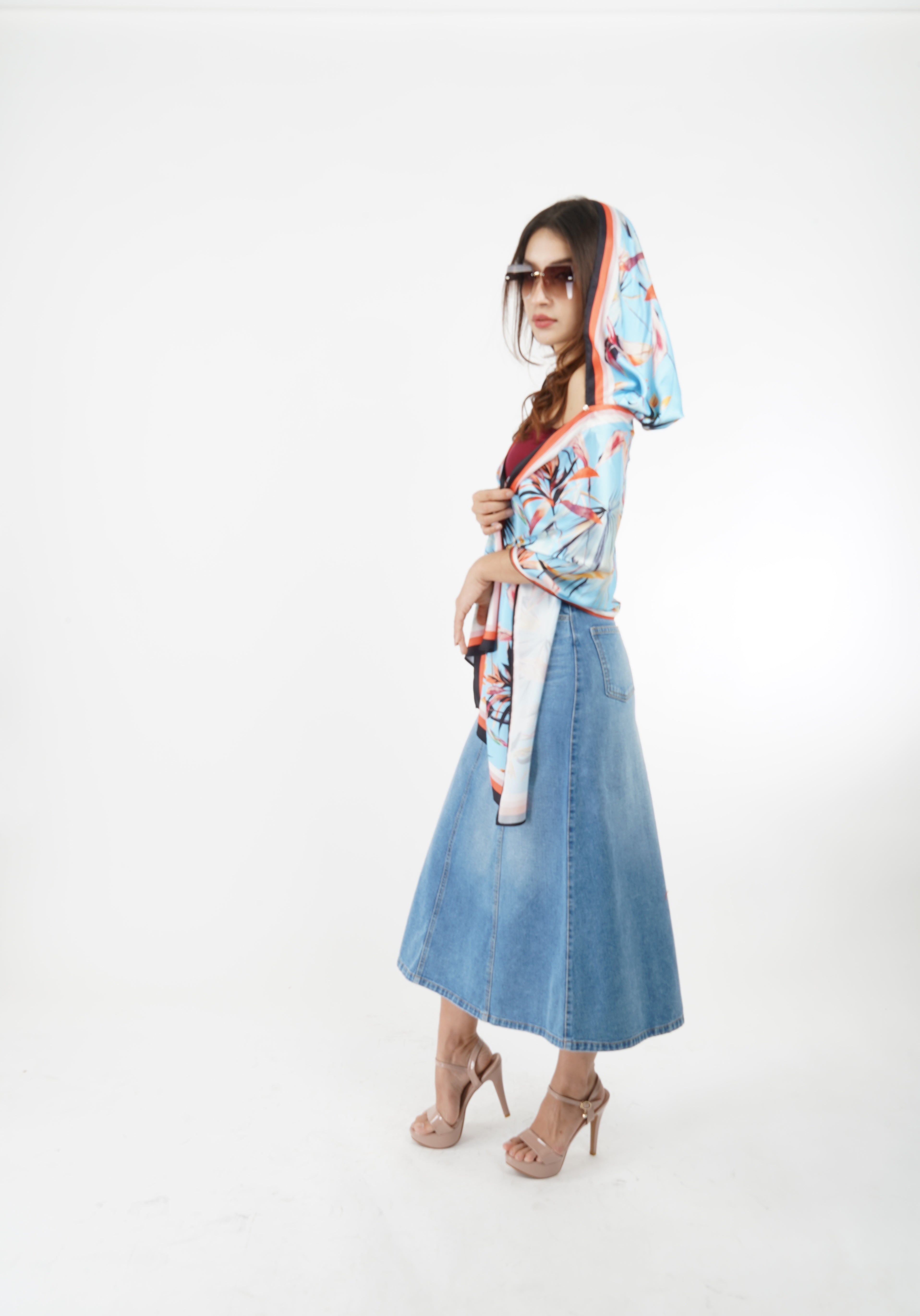 5760K A-Line Bleached Denim Midi Skirt