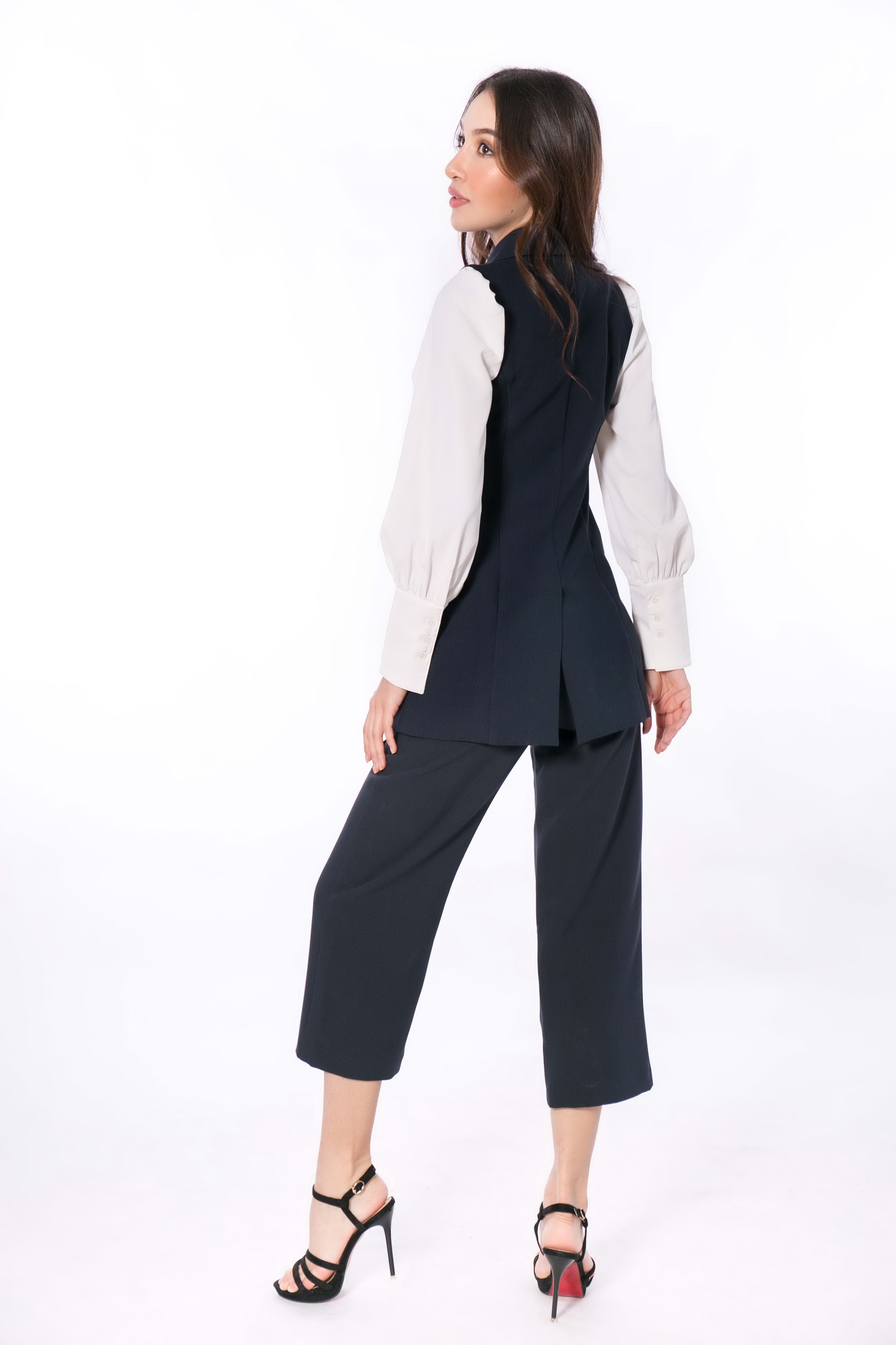 5046J Long Suit Sleeveless