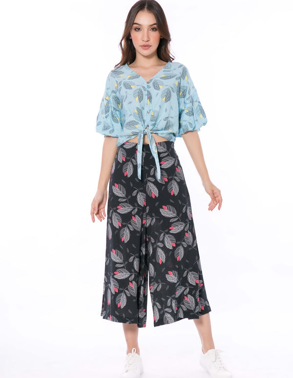 5058P Leaves Printed Crop Culotte