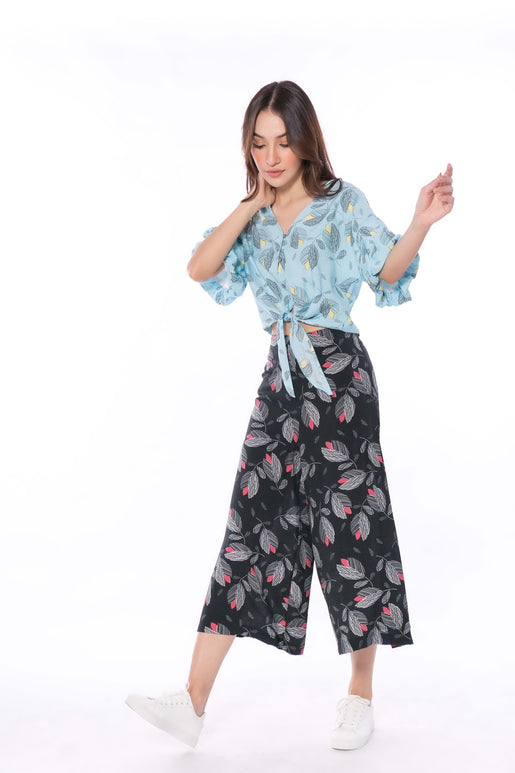 5058P Leaves Printed Crop Culotte