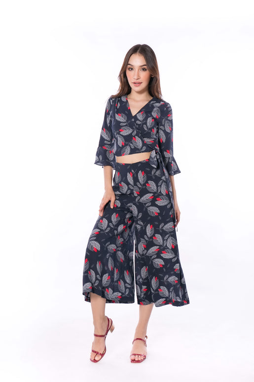 5057B Leaves Printed  Warp Kimono top