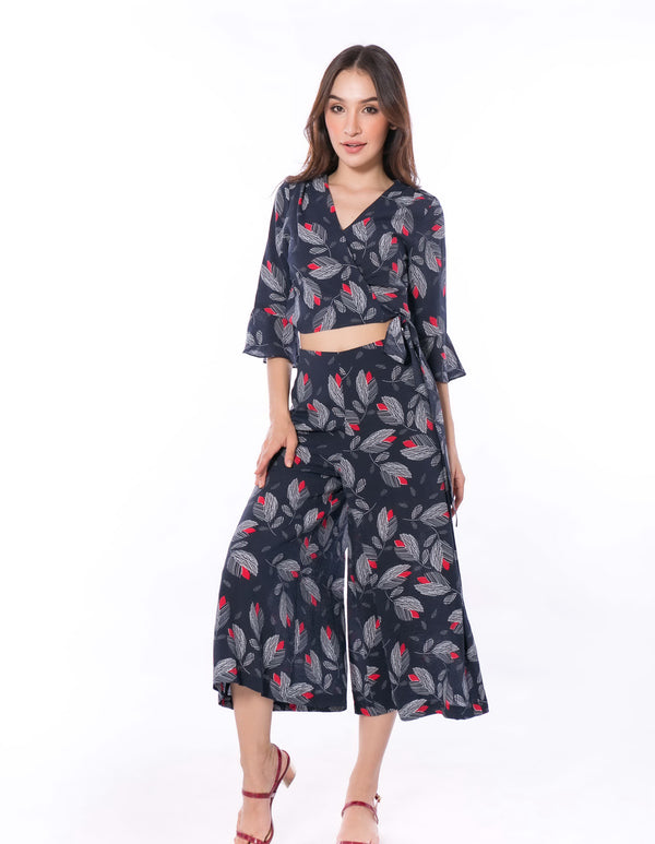 5057B Leaves Printed  Warp Kimono top