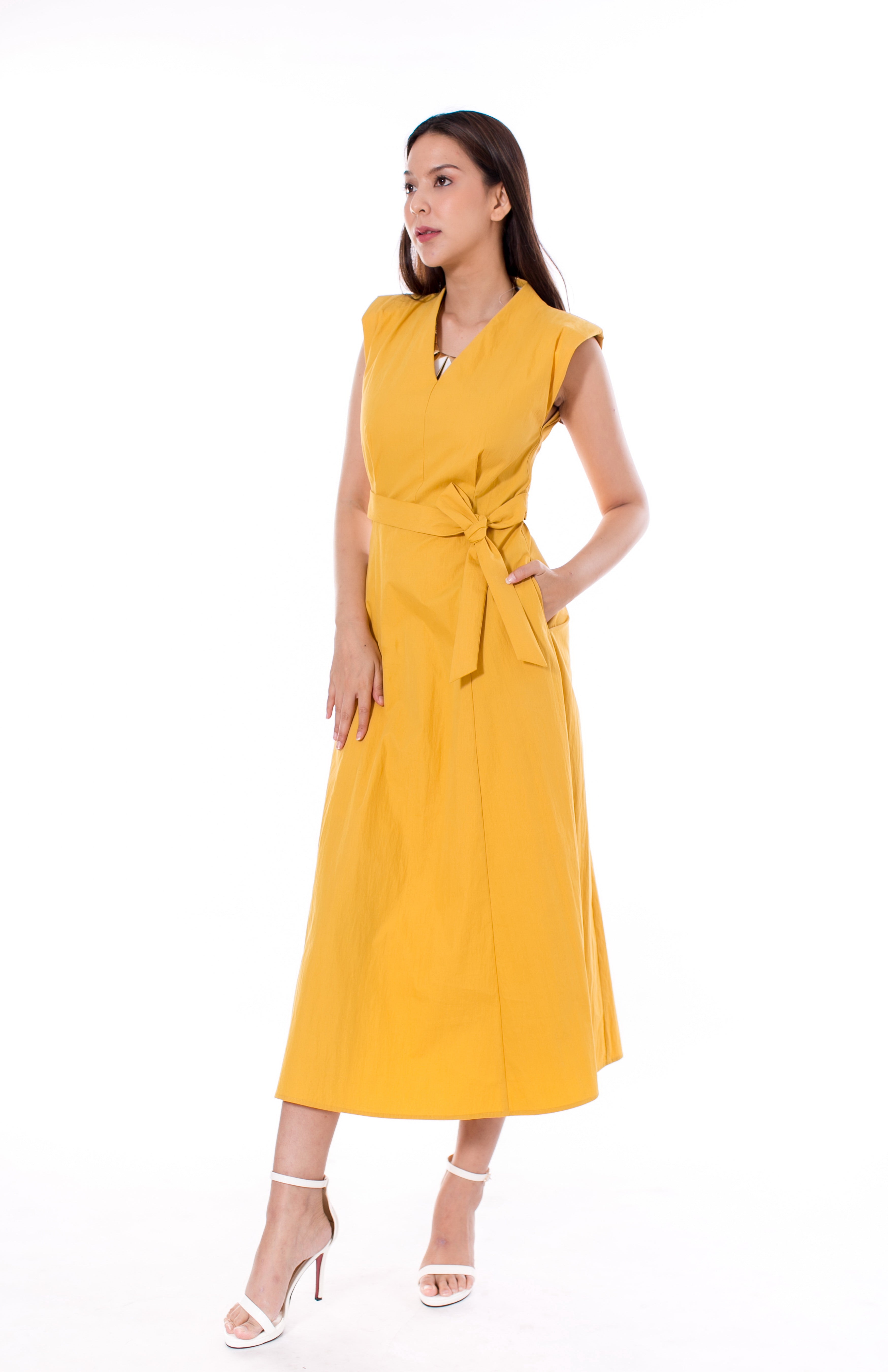 5098D V-Neck Shoulder Pad Fit and Fired Dress